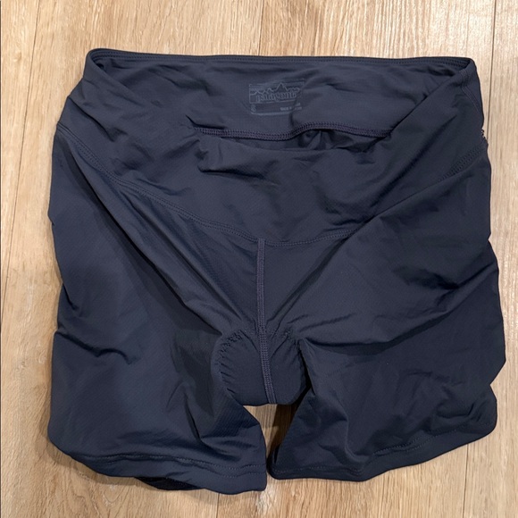 Patagonia Cycling Shorts - Picture 3 of 3